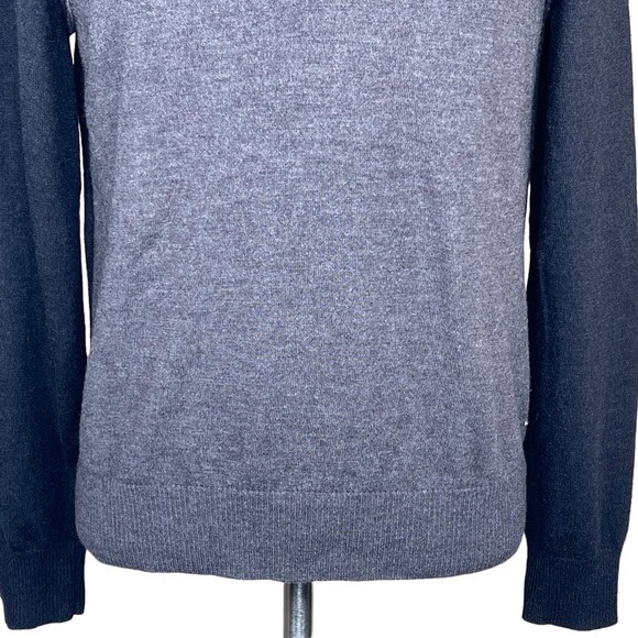 Men’s Banana Republic Extra Fine Merino Wool V-Neck Sweater Size Large - Picture 3 of 10